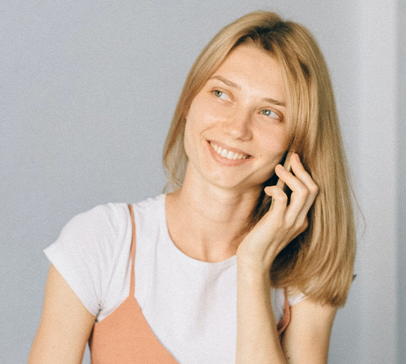 Stock photo of a teen girl on a phone call by Nataliya Vaitkevich on Pexels.